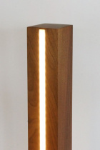 06_Stehleuchte_Holz_LED.JPG