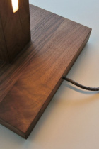 07_Stehlampe_Holz_Textilkabel.JPG