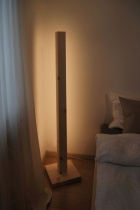 09_Stehlampe_Massivholz_Arve.jpg